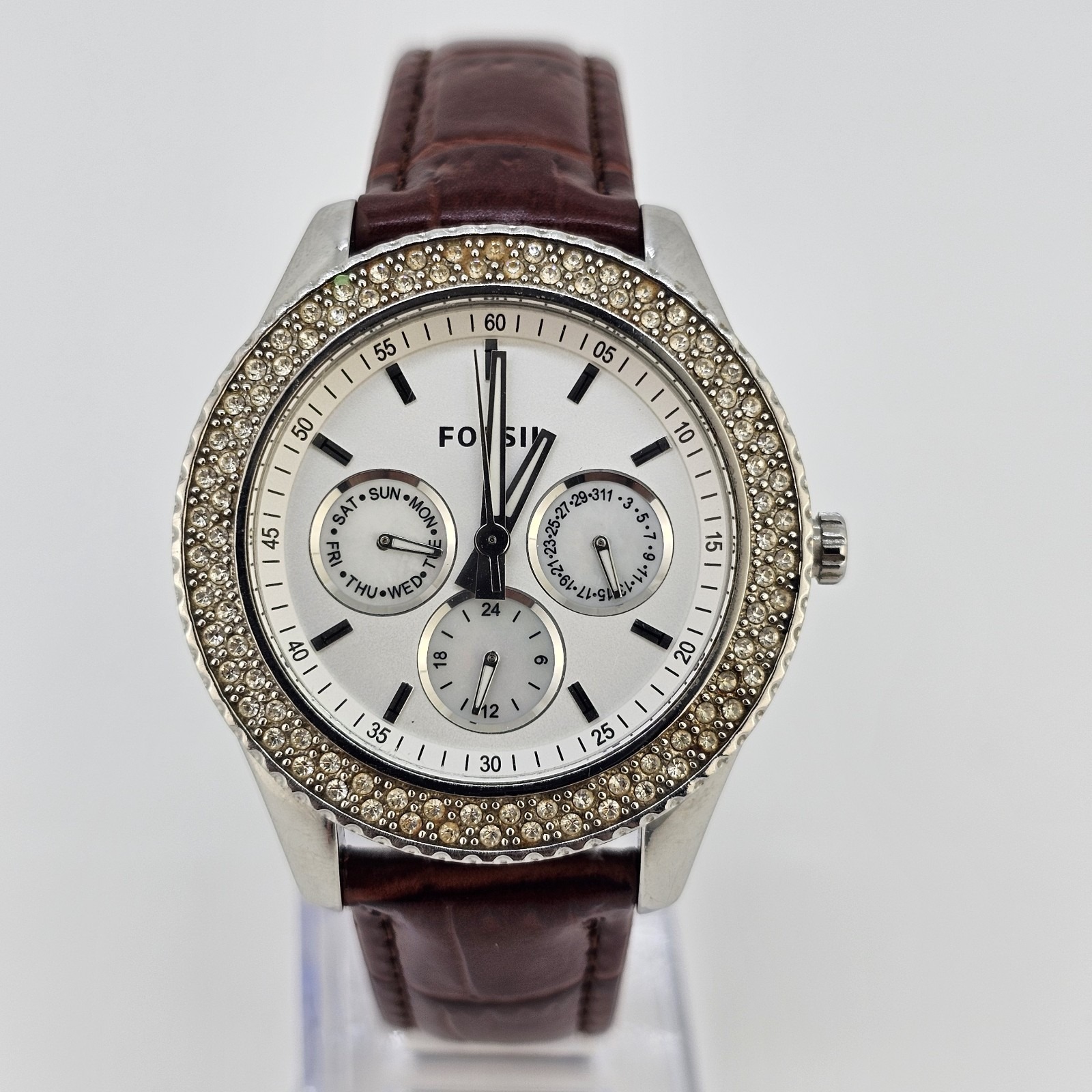 Fossil Womens Watch 38mm White Dial Daydate New Brown Leather Bands New Battery